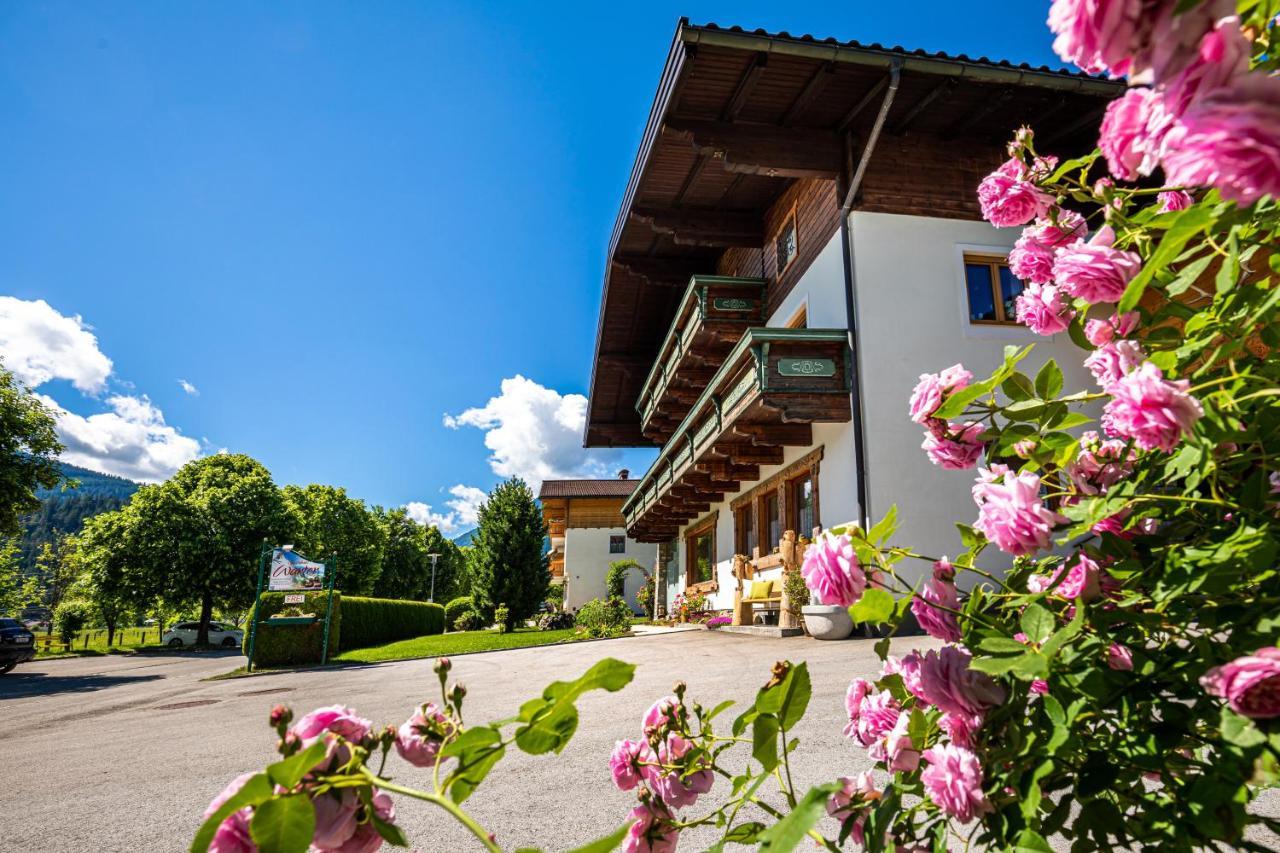 Holiday Im Gaestehaus Warter In Altenmarkt Altenmarkt im Pongau Exterior foto