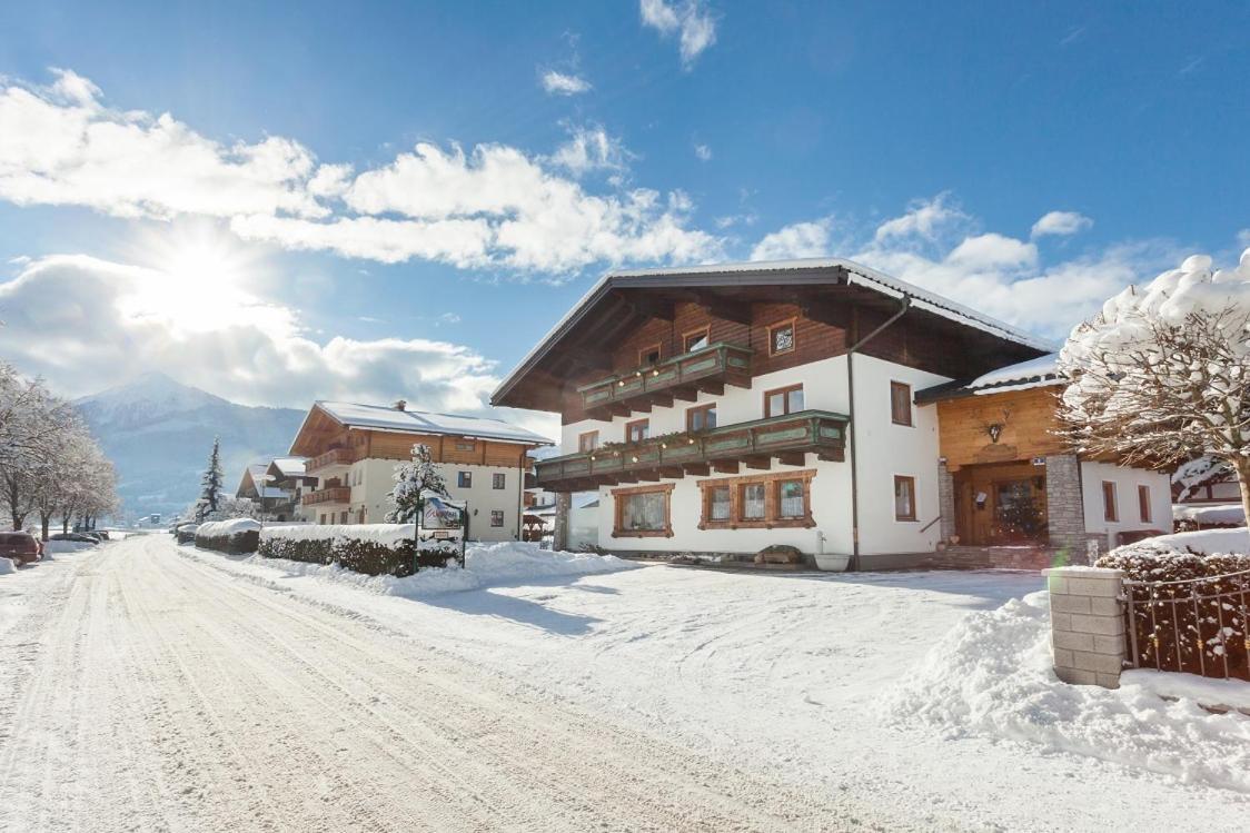 Holiday Im Gaestehaus Warter In Altenmarkt Altenmarkt im Pongau Exterior foto